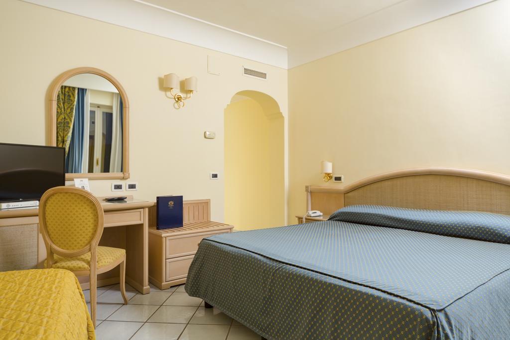 Hermitage Resort & Thermal Spa Isquia Exterior foto
